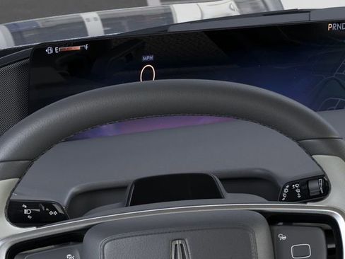 New 2026 Lincoln Navigator L Premier AWD/4WD image 13