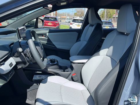 New 2026 Subaru Solterra w/ Premium Convenience Package AWD/4WD image 12