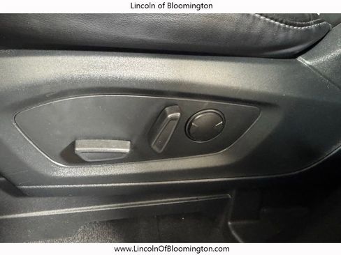 Used 2022 Ford Explorer XLT w/ Equipment Group 202A AWD/4WD image 49
