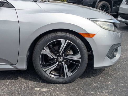 Used 2017 Honda Civic Touring image 12
