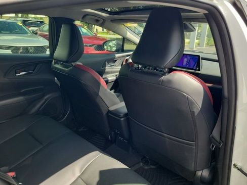 Used 2024 Toyota Prius Prime Premium w/ Advanced Technology Package FWD image 9
