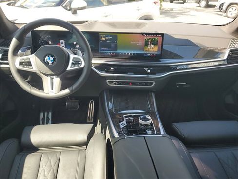 Used 2025 BMW X5 M60i image 13