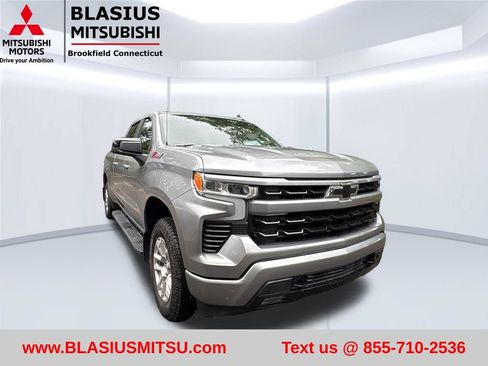 Used 2026 Chevrolet Silverado 1500 RST w/ Z71 Off-Road Package AWD/4WD image 5