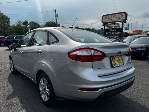 Used 2016 Ford Fiesta SE FWD image 4