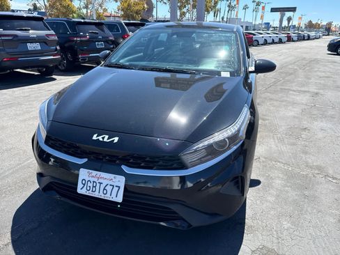 Used 2023 Kia Forte LXS FWD image 2