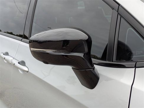 New 2026 Chrysler Pacifica Select w/ S Appearance Package image 12