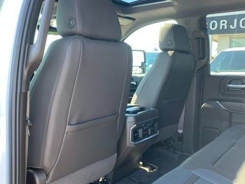 Used 2021 GMC Sierra 3500 Denali w/ Denali Ultimate Package AWD/4WD image 14
