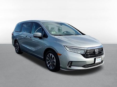 Used 2024 Honda Odyssey EX-L image 3