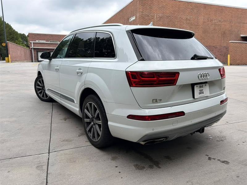 Used 2017 Audi Q7 3.0T Premium Plus AWD/4WD image 3