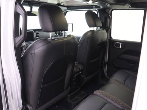 Used 2023 Jeep Wrangler Altitude image 10