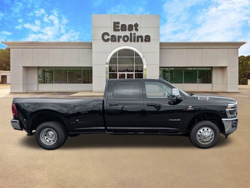 New 2026 RAM 3500 Laramie w/ Max Tow Package image 2