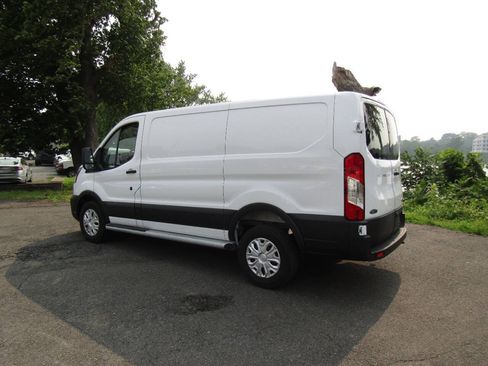 Used 2025 Ford Transit 250 Low Roof w/ Exterior Upgrade Package RWD image 32