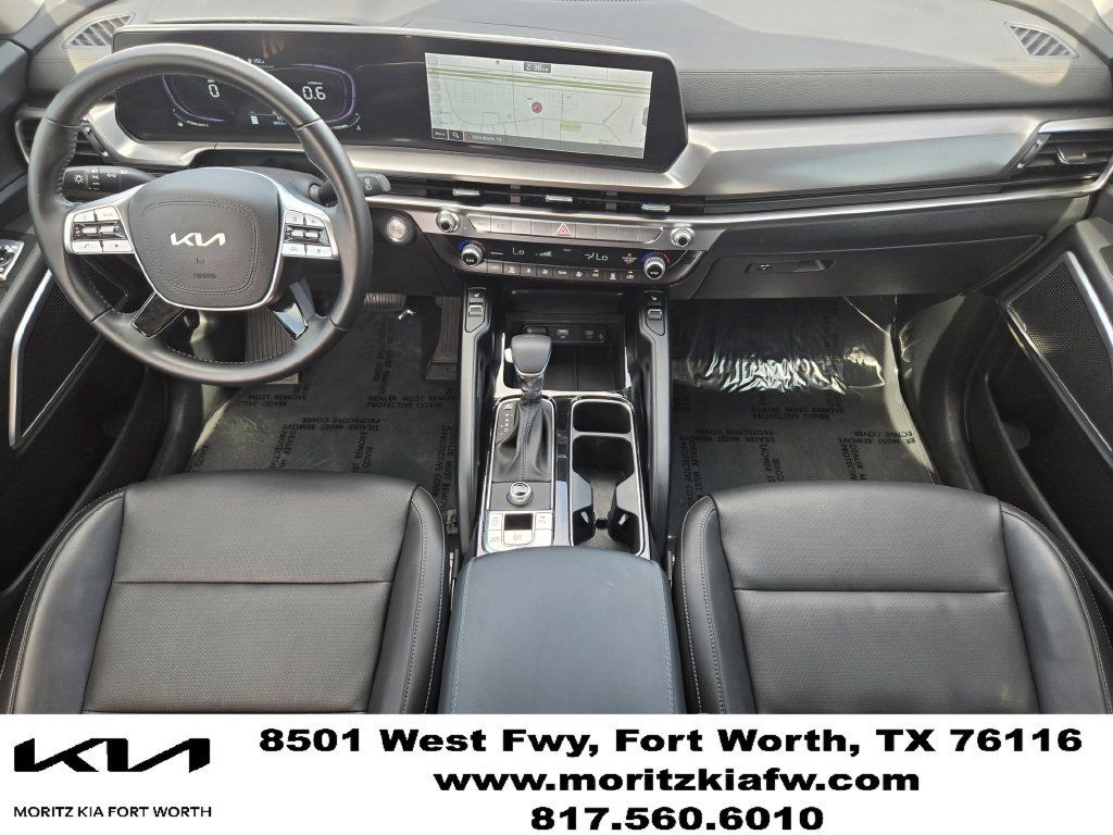 Certified 2025 Kia Telluride EX w/ EX Captain's Chair Package FWD image 25