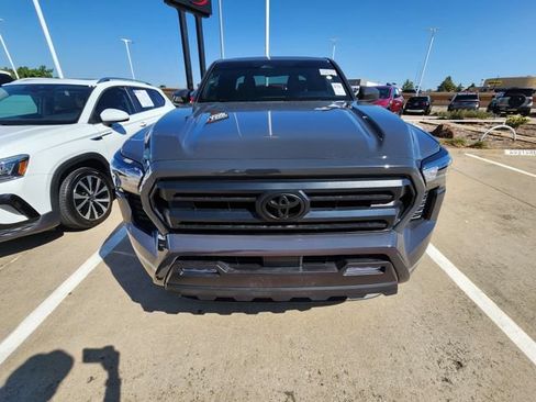 Used 2025 Toyota Tacoma SR5 RWD image 2