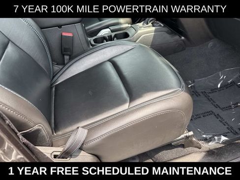 Used 2022 Jeep Wrangler Unlimited Rubicon 4xe w/ Cold Weather Group AWD/4WD image 10