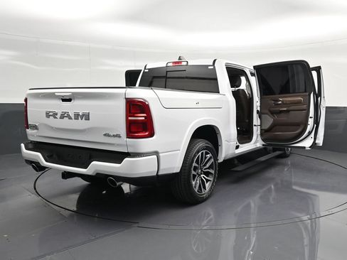 Used 2025 RAM 1500 Limited AWD/4WD image 33
