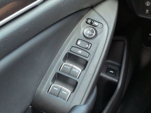 Used 2018 Honda Accord Sport image 23