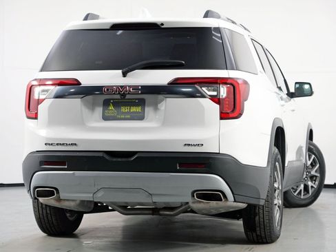 Used 2021 GMC Acadia SLE w/ Driver Convenience Package image 4