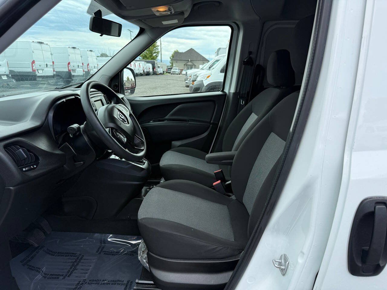 Used 2021 RAM ProMaster City Tradesman FWD image 12