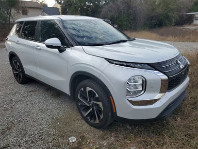 Used 2022 Mitsubishi Outlander ES