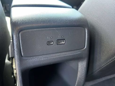 Used 2024 Chevrolet Trax RS FWD image 12