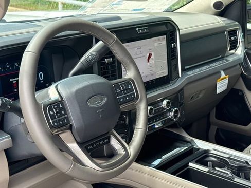 New 2026 Ford F250 Platinum w/ Platinum Plus Package AWD/4WD image 19