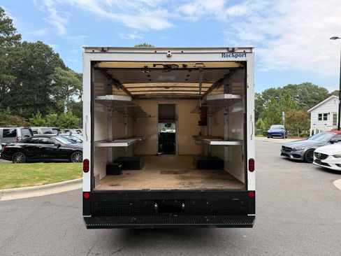 Used 2022 Chevrolet Express 3500 w/ Power Convenience Package RWD image 14