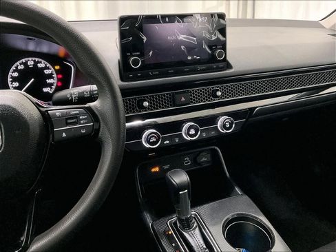 Used 2022 Honda Civic LX image 18