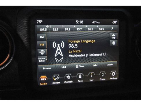 Used 2022 Jeep Gladiator Mojave w/ Cold Weather Group image 23