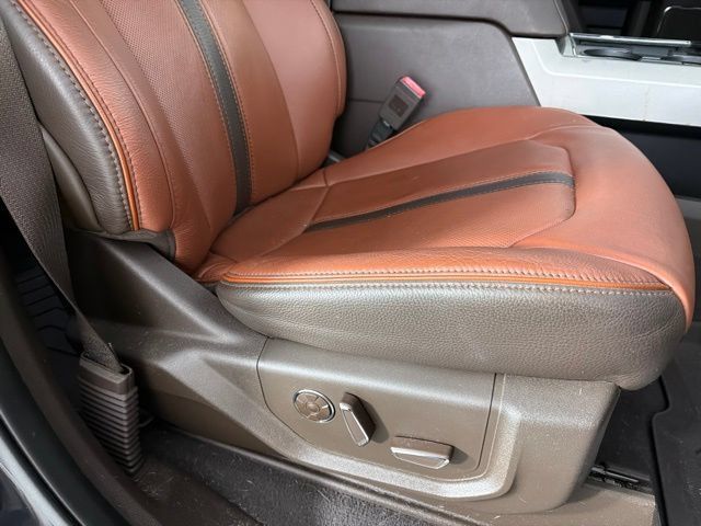 Used 2021 Ford F350 King Ranch w/ King Ranch Ultimate Package AWD/4WD image 32