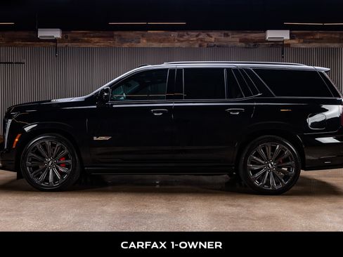 Used 2026 Cadillac Escalade V AWD/4WD image 5