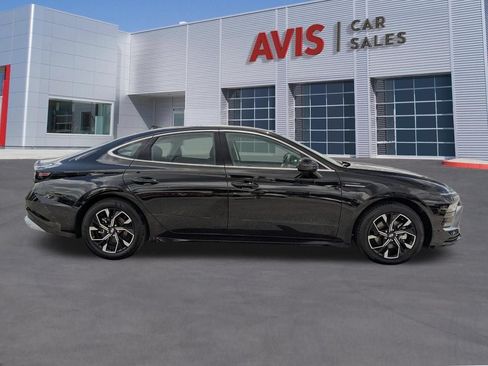Used 2025 Hyundai Sonata SEL FWD image 10