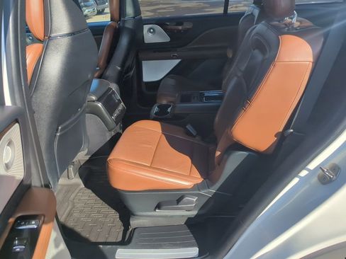 Used 2021 Lincoln Aviator Reserve w/ Equipment Group 201A image 33