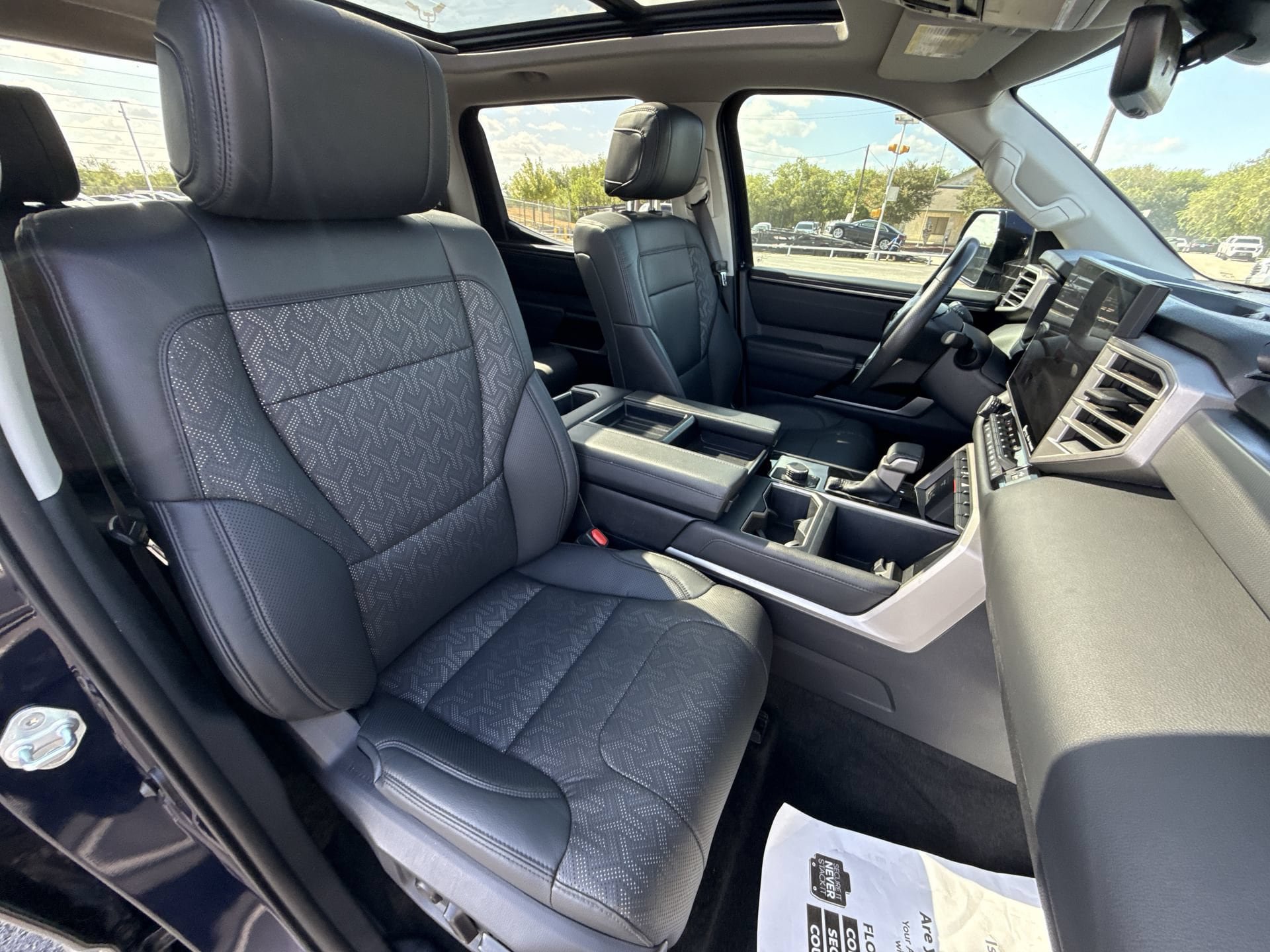 Used 2024 Toyota Tundra Limited w/ Power Package RWD image 27