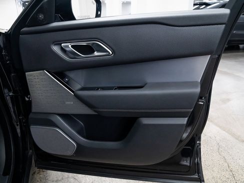 Used 2023 Land Rover Range Rover Velar HST image 23