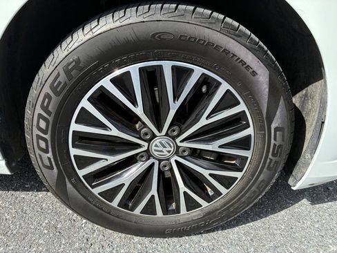 Used 2019 Volkswagen Jetta SE image 19