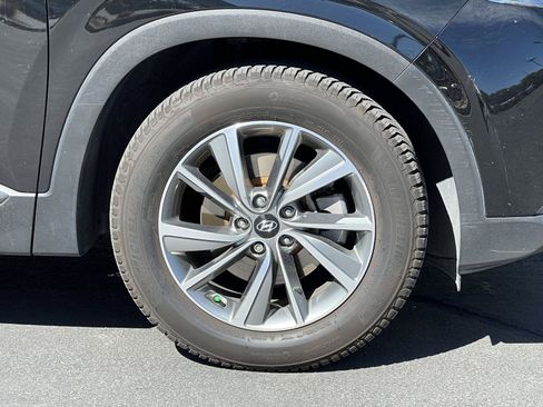 Used 2019 Hyundai Santa Fe FWD image 13