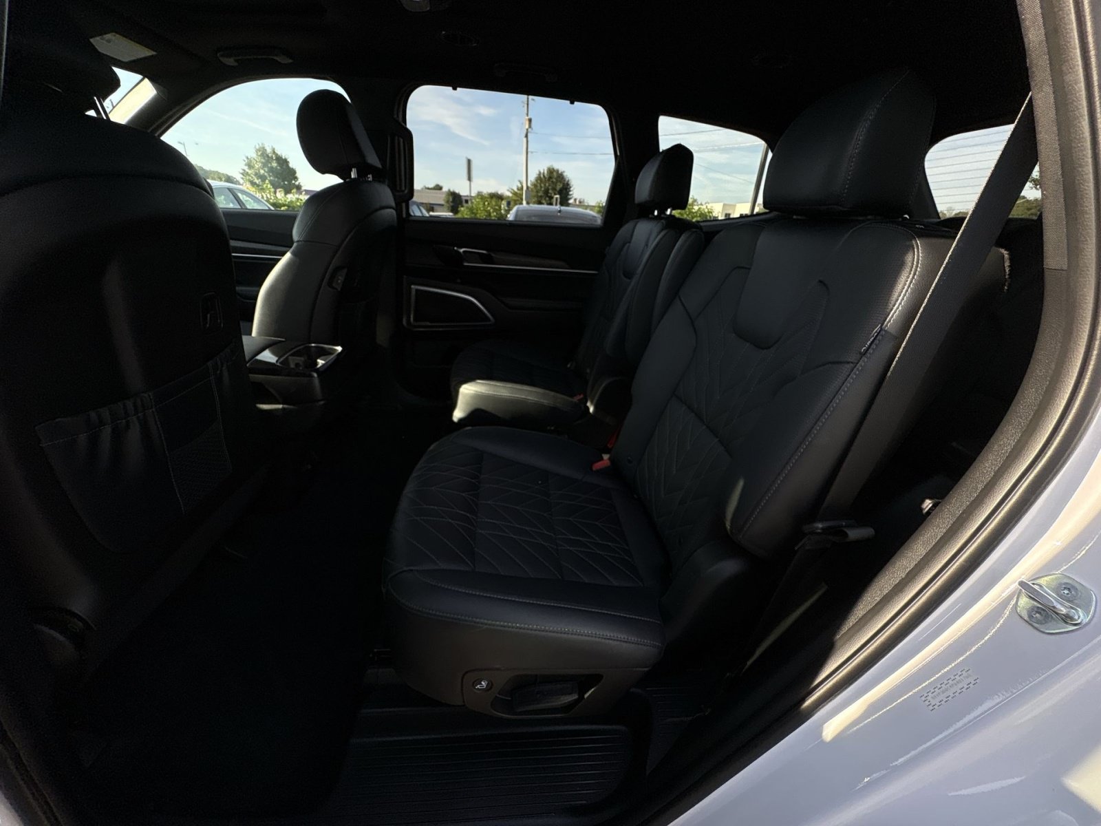 Used 2023 Kia Telluride EX X-Line AWD/4WD image 25