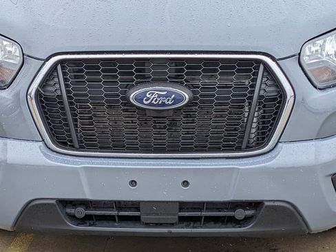 Used 2025 Ford Transit 350 XLT image 9