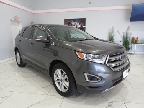 Used 2018 Ford Edge SEL w/ Equipment Group 201A FWD image 2