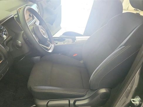 Used 2024 Nissan Rogue S FWD image 23