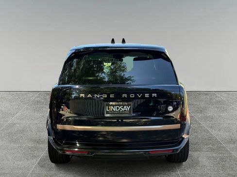 Used 2024 Land Rover Range Rover SV AWD/4WD image 11