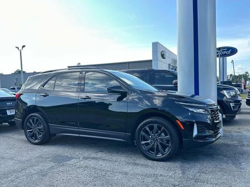 Used 2024 Chevrolet Equinox RS w/ LPO, Floor Liner Package image 9
