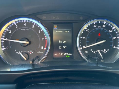 Used 2017 Toyota Highlander SE image 36