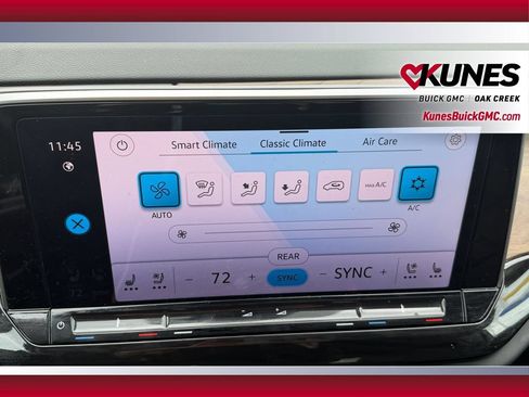 Used 2025 Volkswagen Atlas SE FWD image 33