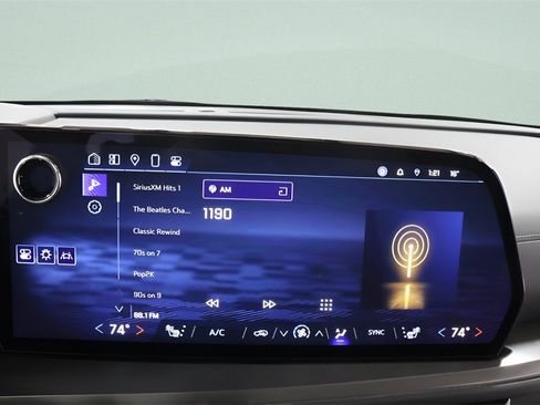 Used 2024 Chevrolet Traverse LT w/ LPO, Floor Liner Package image 13