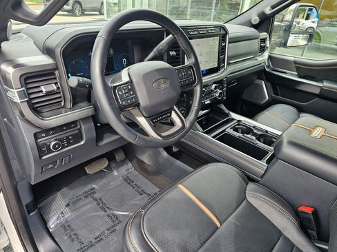 Used 2023 Ford F250 Platinum AWD/4WD image 20