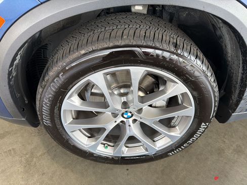 Used 2019 BMW X5 xDrive40i w/ Convenience Package AWD/4WD image 9