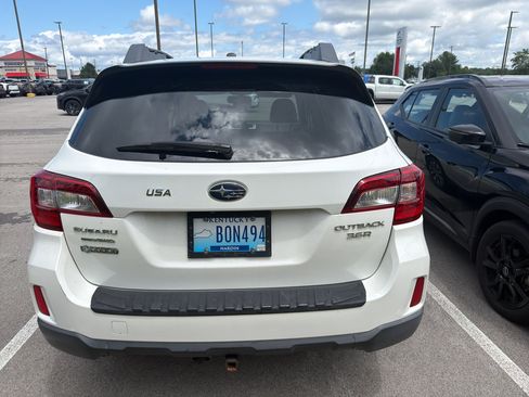 Used 2015 Subaru Outback 3.6R Limited AWD/4WD image 11