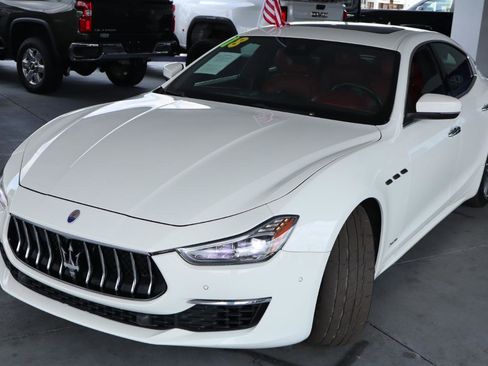 Used 2018 Maserati Ghibli S GranLusso RWD image 9